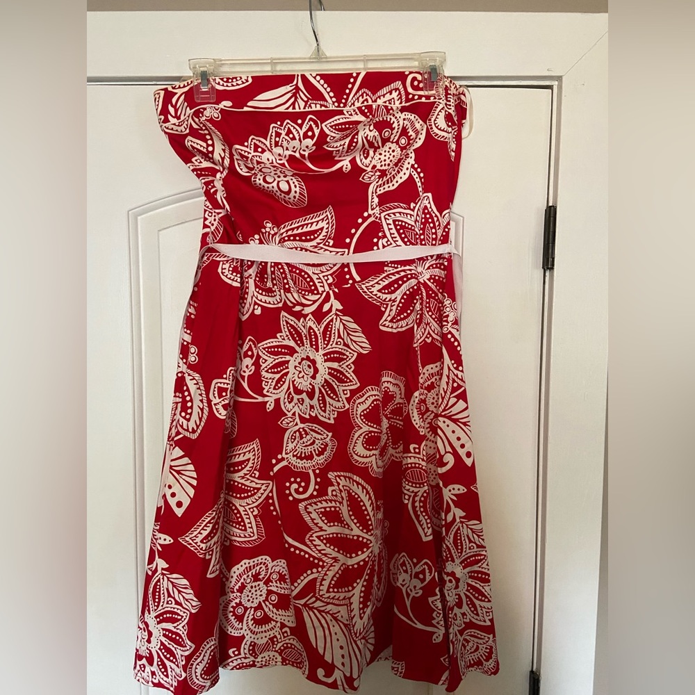 B. Smart red/white floral strapless dress, size 16